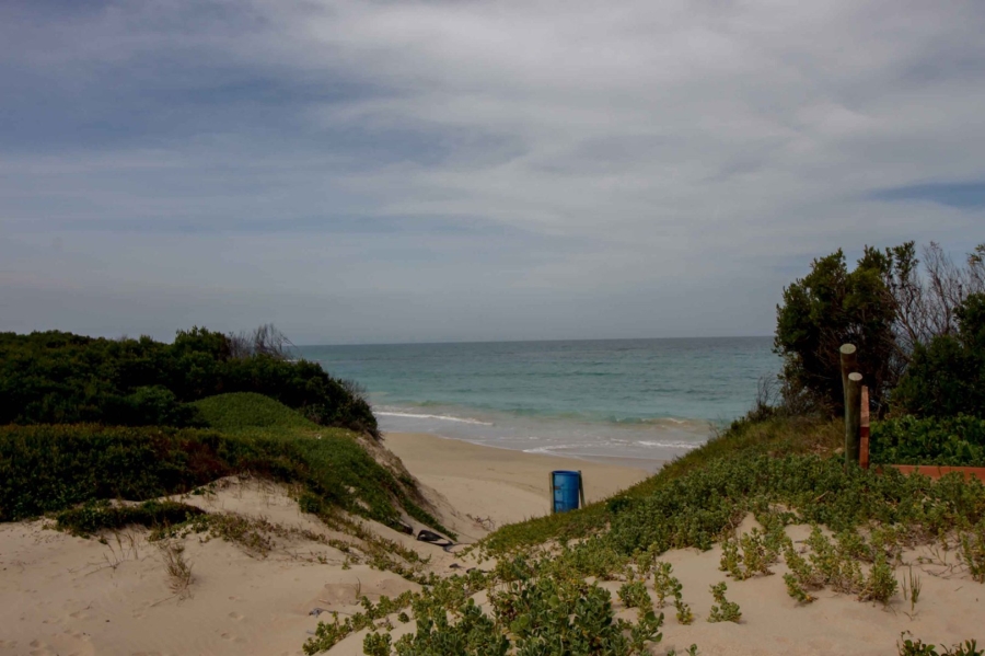 5 Bedroom Property for Sale in Paradise Beach Eastern Cape